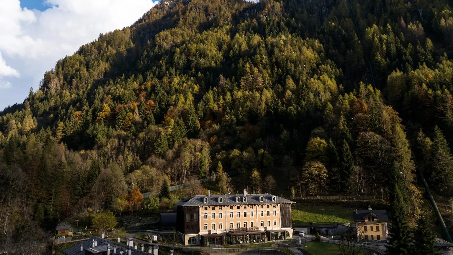 Villa Carona Hotel & Spa 4*, Carona (Bergamo) Italy
