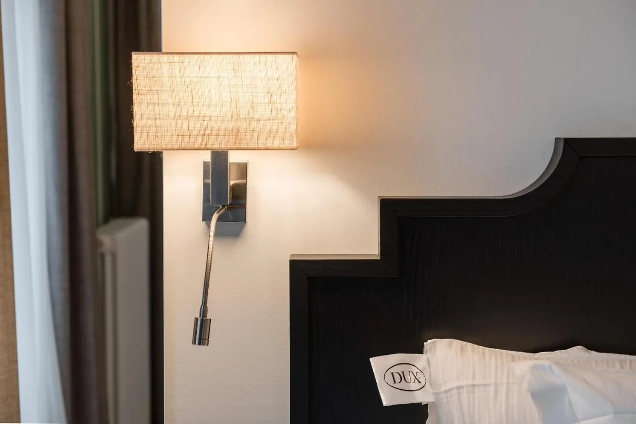 Villa Carona Hotel & Spa  카로나