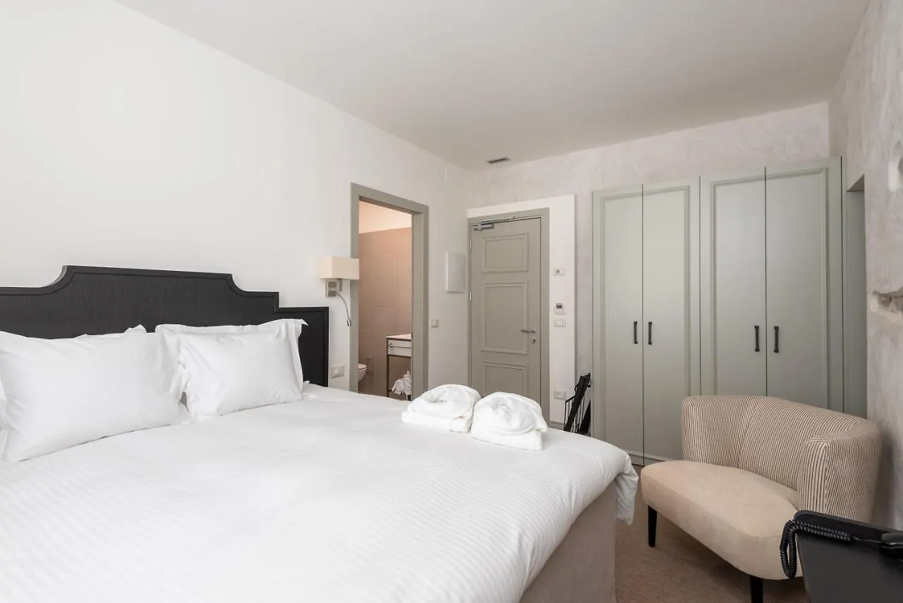 Villa Carona Hotel & Spa 4*, 카로나