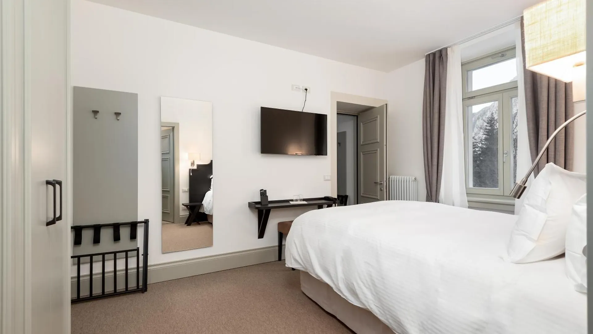 Villa Carona Hotel & Spa 4*, 카로나